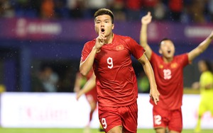 Tăng tốc đẹp mắt, U22 Việt Nam hạ đẹp U22 Malaysia để lấy vé sớm vào bán kết