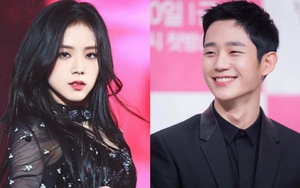 Xuất hiện bằng chứng Jisoo (BLACKPINK) và tài tử Jung Hae In hẹn hò lãng mạn, cả hai còn đích thân để lộ?
