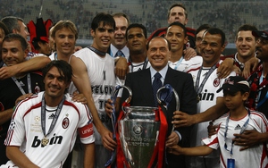 Silvio Berlusconi qua đời: Tạm biệt người cách mạng hóa bóng đá