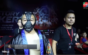 Võ sĩ MMA cosplay như trong phim Batman, chào sân cực ngầu nhưng cuối cùng nhận cái kết đắng