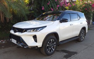 Ngủ trong xe ô tô, ba bố con thương vong