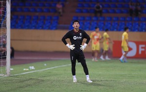 Thủ môn trẻ SLNA được gọi lên đội U23 Việt Nam chỉ sau một trận tỏa sáng