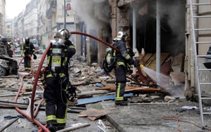 Pháp: Gần 40 người bị thương và mất tích trong vụ nổ khí gas ở trung tâm thủ đô Paris