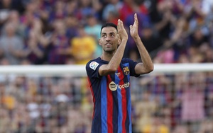 Barcelona tái thiết khi không dễ lấp đầy khoảng trống Busquets