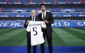 Benzema ra đi, Real Madrid vẫn đang chờ một 'số 9' đích thực