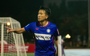 Cựu sao V-League trở thành 'báu vật' của đội dẫn đầu HPL, cứ vào sân là có bàn