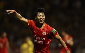 Văn Thanh tạt bóng cực đỉnh, ghi bàn nhạy bén, HLV Troussier không thể hài lòng hơn