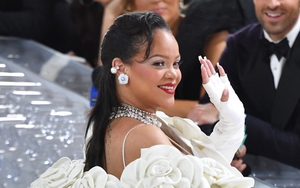 Rihanna đạt kỷ lục lịch sử trên Spotify