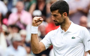 Đánh bại ‘thần’ giao bóng Ba Lan cao gần 2m, Djokovic vào tứ kết Wimbledon, hẹn Alcaraz ở chung kết