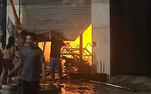 Xe điện bốc cháy khi đang sạc ắc quy, hai người thiệt mạng