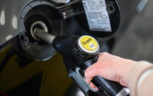 Giá dầu thế giới ghi nhận tuần đi lên thứ ba liên tiếp