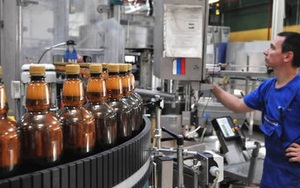 Nga thu giữ cổ phần của 2 doanh nghiệp Danone và Carlsberg