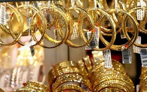 Giá vàng sáng 21/7 giảm 50 nghìn đồng/lượng