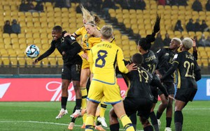 Đội tuyển hạng 3 thế giới ngược dòng giành chiến thắng kịch tính trước đại diện của châu Phi 