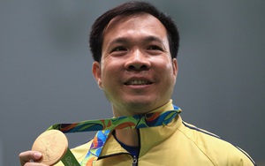 Hoàng Xuân Vinh mồ côi mẹ 2 lần, trong mơ cũng thấy đang cầm súng, trở thành xạ thủ đầu tiên giành HCV Olympic cho thể thao Việt