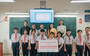 Trao tặng học bổng cho trường THCS mang tên Liệt sĩ Đặng Công Bỉnh