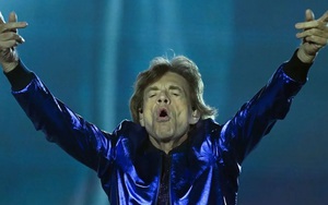 Thủ lĩnh Rolling Stones Mick Jagger tròn 80 tuổi - Từ kẻ nổi loạn trở thành hiệp sĩ