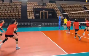 VIDEO toàn bộ buổi tập của ĐT bóng chuyền nữ Việt Nam tại Pháp, cách xem trực tiếp trận đấu ngày 27/7, ‘bật mí’ của Thanh Thúy