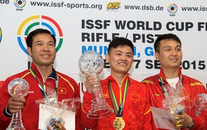 Xạ thủ Hoàng Xuân Vinh giành HCB thế giới nhờ súng đi... mượn