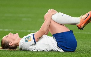 Ngôi sao sáng nhất rời sân bằng cáng, ĐT nữ Anh khó tranh vô địch World Cup