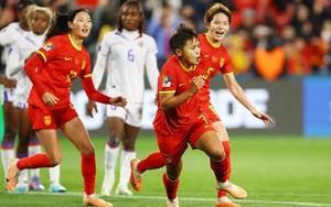 Bị thẻ đỏ từ sớm, nữ Trung Quốc vẫn giành 3 điểm đầu tiên tại World Cup nữ 2023