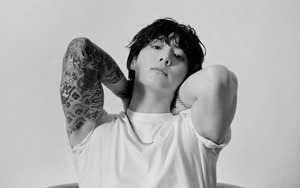 Em út Jungkook lập kỷ nguyên solo của BTS