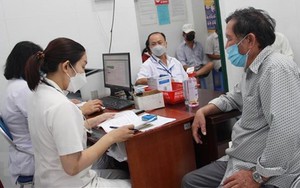 Hà Nội: Xem xét hỗ trợ đóng bảo hiểm y tế cho người trên 70 tuổi