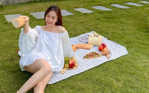 Phương Oanh khoe chân dài nuột nà hậu kết hôn với Shark Bình