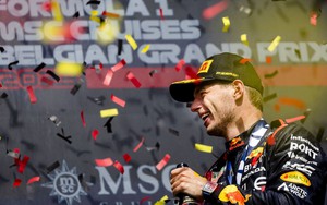 Verstappen thống trị, F1 thiệt nhiều hơn lợi