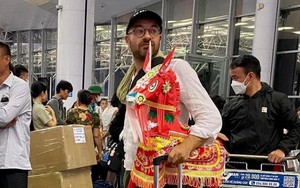 Chào tuần mới: Ngựa giấy và vàng mã