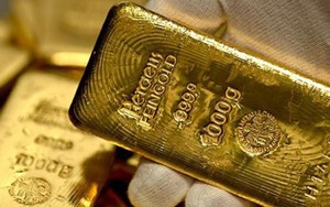 Giá vàng châu Á đi xuống khi đồng USD và lợi suất trái phiếu Mỹ tiếp tục tăng