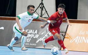 'Người hùng' futsal Việt Nam tỏa sáng ở sân phủi