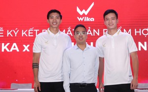 Văn Hậu, Hoàng Đức cùng Wika ra mắt giày thi đấu