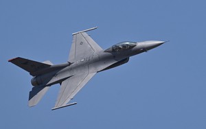 Mỹ chấp thuận chuyển các máy bay chiến đấu F-16 từ Đan Mạch và Hà Lan cho Ukraine