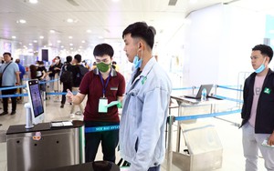 Cách sử dụng VNeID đối với khách làm thủ tục đi tàu bay