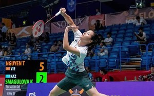 'Hot girl' cầu lông Thùy Linh không thể tạo bất ngờ trước cựu vô địch thế giới