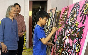 'Khát vọng Dế Mèn' Hoàng Nhật Quang xuất ngoại