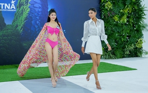 Á hậu Thạch Thu Thảo: Luôn mong muốn là một phiên bản tốt hơn mỗi ngày