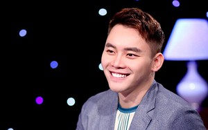 Mạnh Khang: Cựu người mẫu phá vỡ định kiến 'bình hoa di động' khi rẽ hướng làm MC