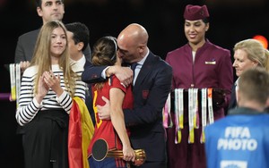 Chủ tịch LĐBĐ Tây Ban Nha sắp từ chức sau sự cố hôn môi cầu thủ tại World Cup nữ 2023