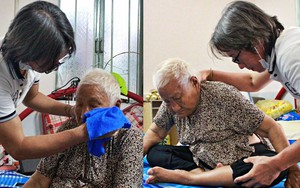 8x không lập gia đình, quyết độc thân để phụng dưỡng mẹ bạn thân