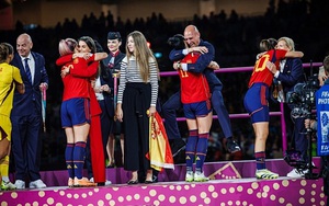 Chủ tịch Rubiales bị FIFA đình chỉ, LĐBĐ Tây Ban Nha tung bằng chứng tố ngược Jenni Hermoso