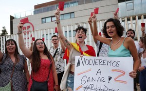 Ngày tàn của Rubiales đã đến sau hàng loạt bê bối