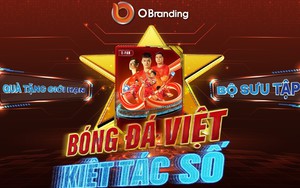 Văn Quyết, Hoàng Đức và HLV Việt Thắng dành tặng e-Fan cho người hâm mộ