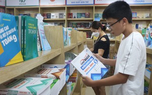 Trước thềm năm học mới: Cung ứng đầy đủ sách giáo khoa – khắc phục tình trạng thiếu giáo viên