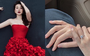 Thanh Hằng khoe nhẫn kim cương, có động thái khẳng định sắp lấy chồng khi dân mạng hỏi han