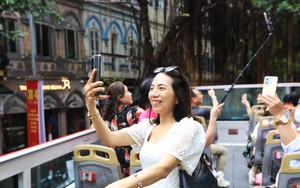 Hà Nội: Miễn phí xe buýt 2 tầng, tặng quà du khách viếng Lăng Bác dịp nghỉ lễ 2/9