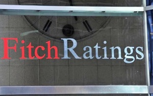 Việc Fitch hạ xếp hạng tín nhiệm của Mỹ làm 'dậy sóng' Washington
