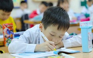 Hơn 52.000 học sinh lớp 1 xếp loại 'chưa hoàn thành':* Bài 2: Không tạo áp lực cho trẻ trước khi vào lớp 1