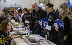 Tăng trưởng việc làm của Mỹ chậm lại trong tháng 7